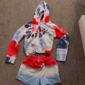 croped zip up Jacket Size. Small W/ Shorts front whith pocket tyedye Size /M